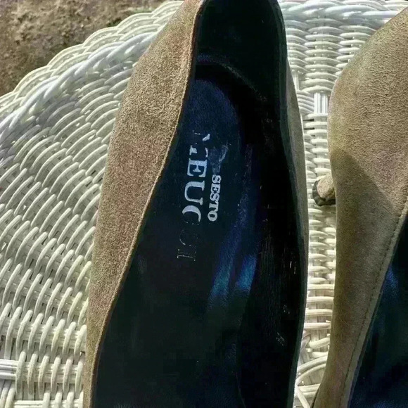 Sesto Meiccu green suede and leather pumps. Perfect for fall. Size 8 - Picture 7 of 14